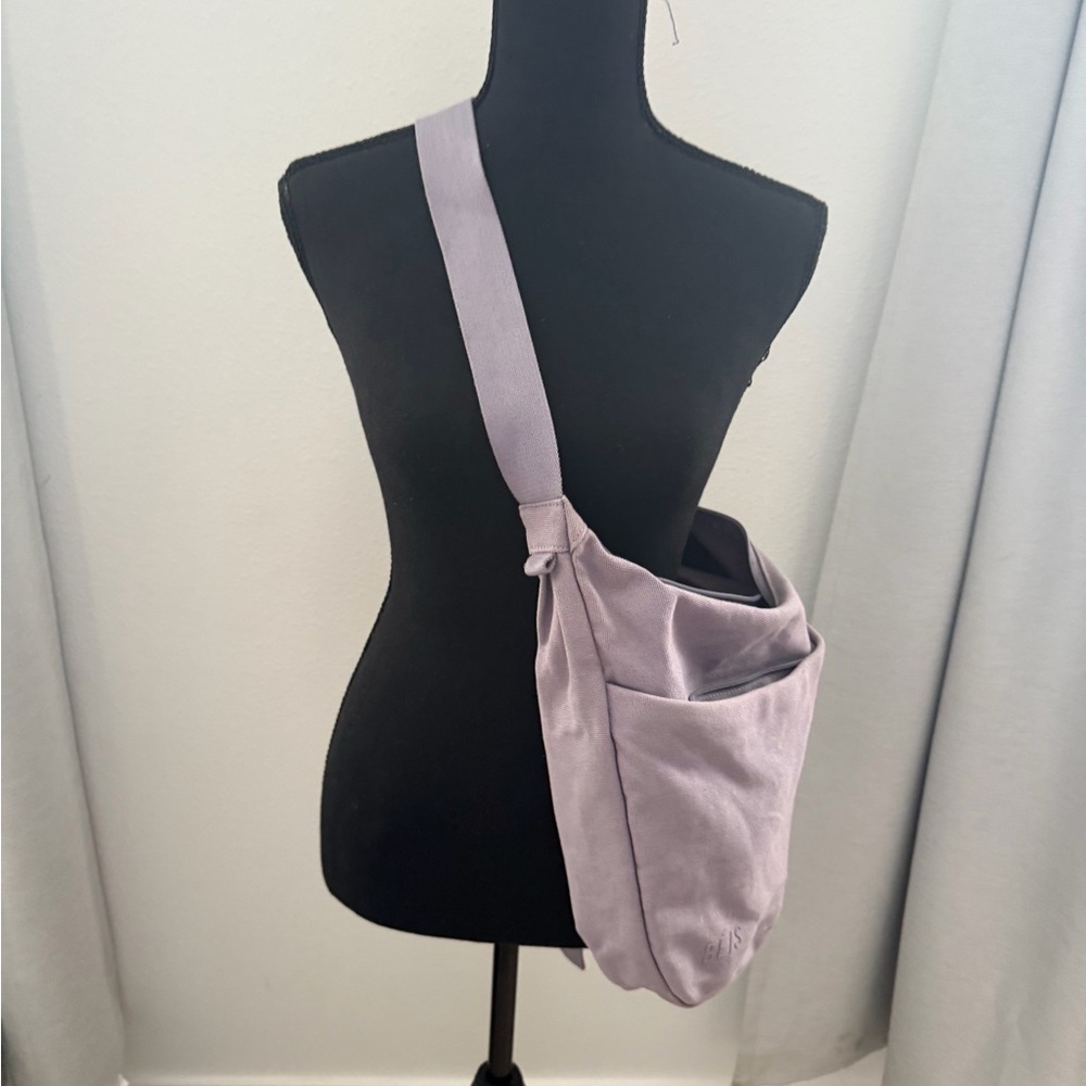 BÉIS The CarryAll Crossbody in Lavender